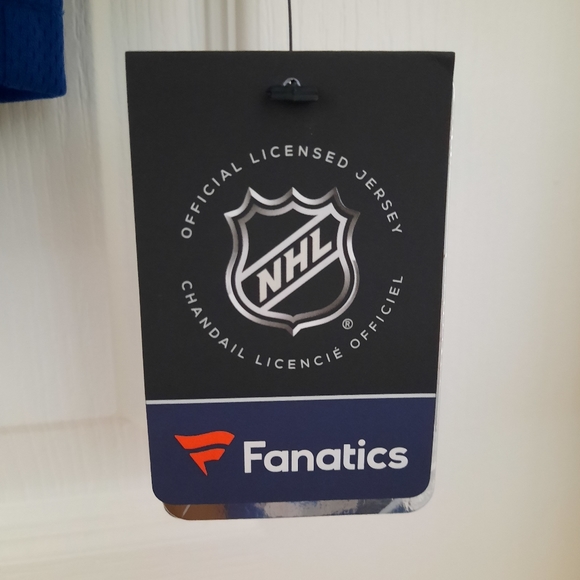 BNWT Canucks Jerseys - Picture 2 of 5